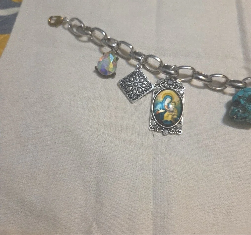 N/A stylish silver